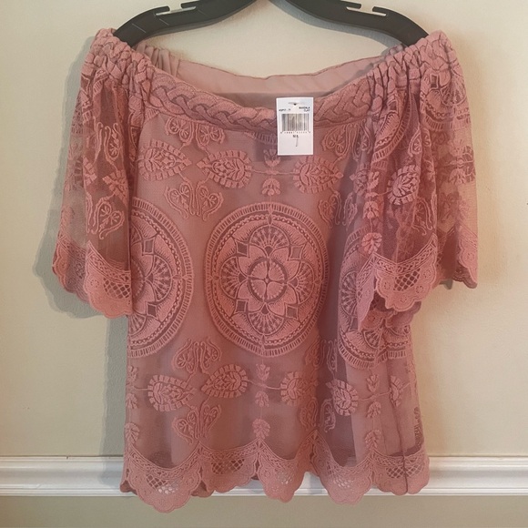 Brand new off shoulder shirt, lined, size M/L, color is called clay - Picture 1 of 3
